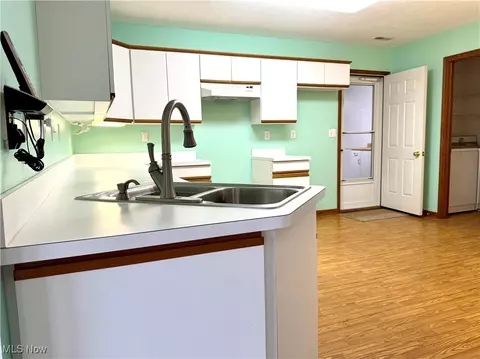 Kitchen - 2057 Eagle Pass, Wooster, OH 44691 photo 2 of 2