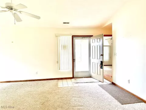 Entry Way - 2057 Eagle Pass, Wooster, OH 44691 photo 2 of 2