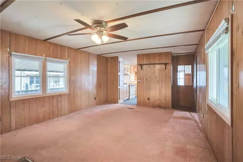 35 Apache Dr, Creston, OH 44217 photo 7