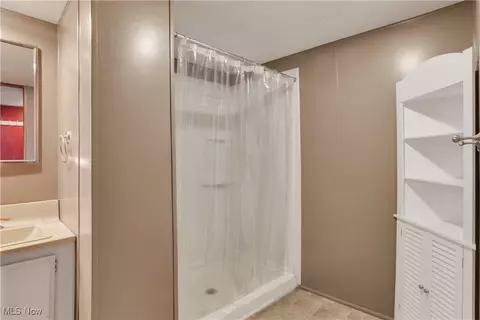 35 Apache Dr, Creston, OH 44217 photo 21