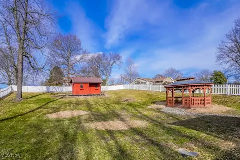 3669 Rolling Ridge Rd NE, Canton, OH 44721 photo 33