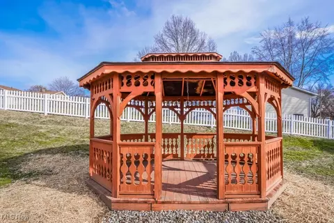 3669 Rolling Ridge Rd NE, Canton, OH 44721 photo 31