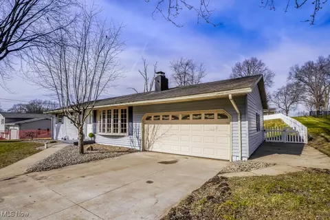 3669 Rolling Ridge Rd NE, Canton, OH 44721 photo 35