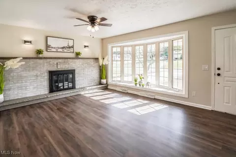 3669 Rolling Ridge Rd NE, Canton, OH 44721 photo 2