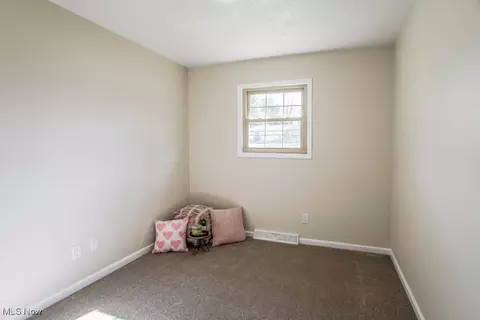 3669 Rolling Ridge Rd NE, Canton, OH 44721 photo 18