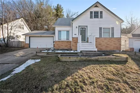 6053 Andover Blvd, Garfield Heights, OH 44125
