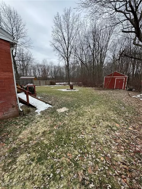 5837 Ogden Ave, Ashtabula, OH 44004 photo 3
