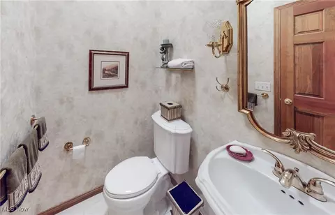 Bath - 6321 Andalor St NW, Canton, OH 44708 photo 1 of 3