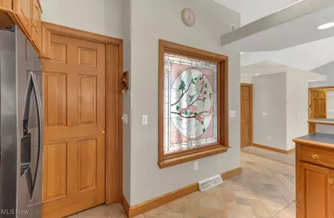 Other - 466 W Mohawk Dr, Malvern, OH 44644 photo 1 of 8