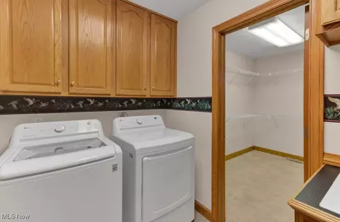 Other - 466 W Mohawk Dr, Malvern, OH 44644 photo 2 of 8