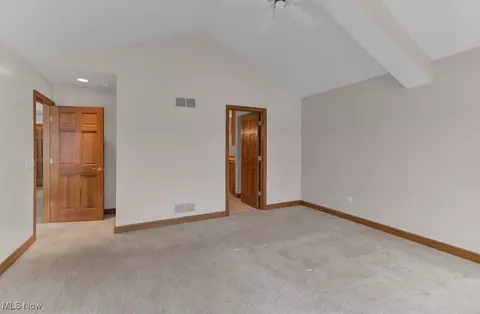Bedroom - 466 W Mohawk Dr, Malvern, OH 44644 photo 2 of 5