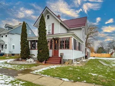 1633 W 5th St, Ashtabula, OH 44004