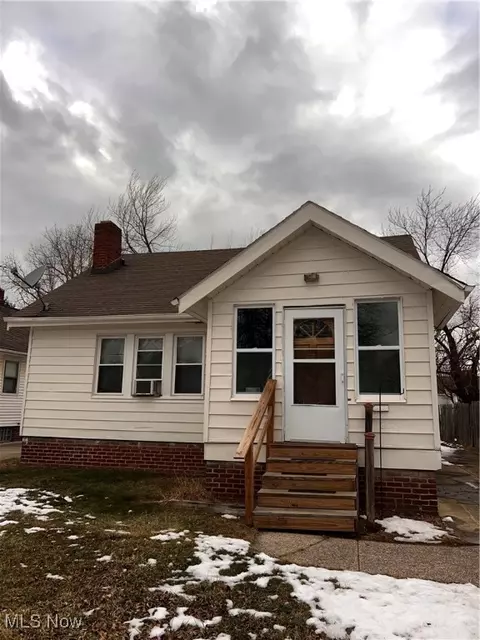 21771 Wilmore Ave, Euclid, OH 44123