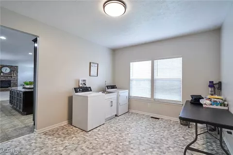 2697 Blue Ash Ave NW, Canton, OH 44708 photo 10