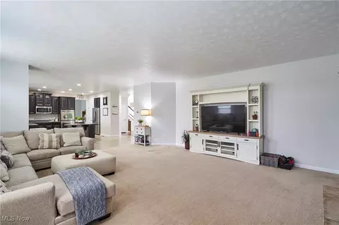 2697 Blue Ash Ave NW, Canton, OH 44708 photo 9