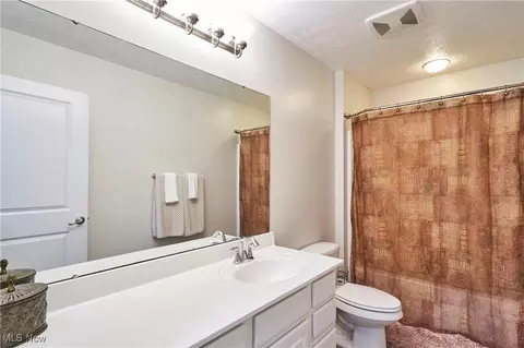 2697 Blue Ash Ave NW, Canton, OH 44708 photo 23