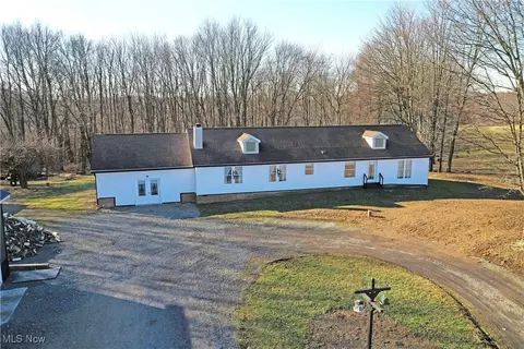28485 Campbell Rd, Kensington, OH 44427