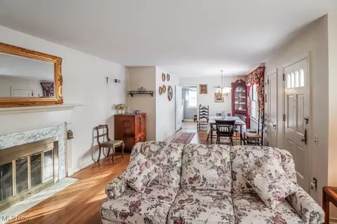3215 Enfield Ave NW, Canton, OH 44708 photo 4