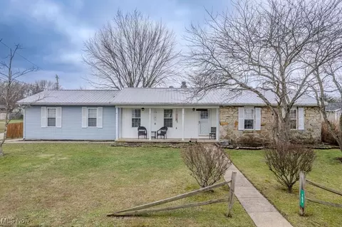 163 Grant Ln, Mineral Wells, WV 26150