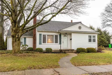 1708 Milton Ave NE, Massillon, OH 44646