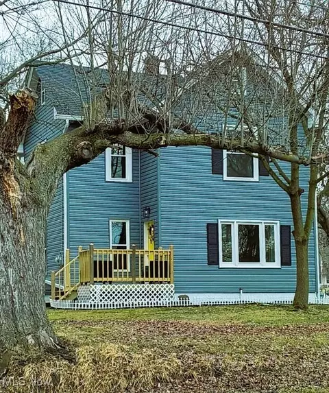 6349 Manchester Rd, New Franklin, OH 44216