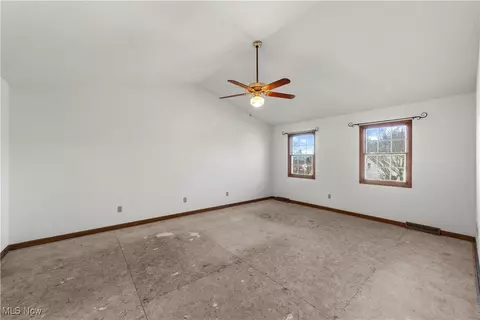 34210 Beacon Dr, Willoughby, OH 44094 photo 19