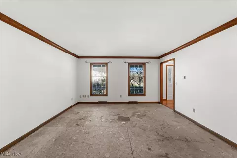 34210 Beacon Dr, Willoughby, OH 44094 photo 15