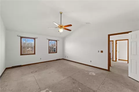 34210 Beacon Dr, Willoughby, OH 44094 photo 20
