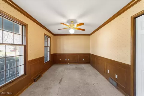 34210 Beacon Dr, Willoughby, OH 44094 photo 10