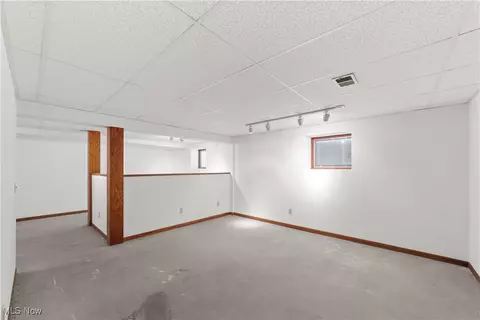 34210 Beacon Dr, Willoughby, OH 44094 photo 35