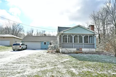 6370 Stewart Sharon Rd, Hubbard, OH 44425