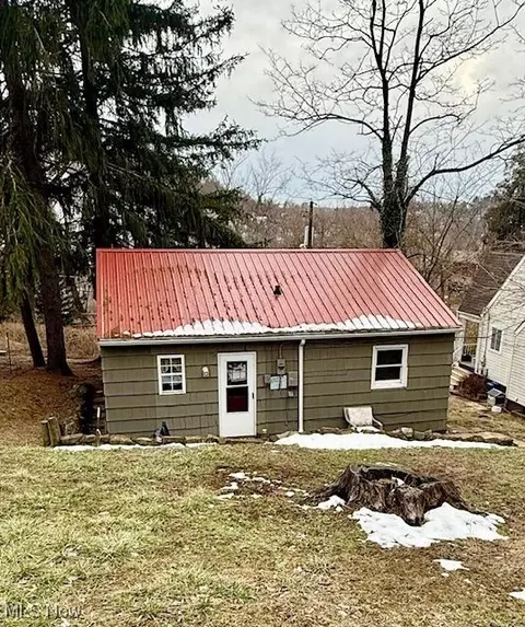 35 Suncrest Ave, Wheeling, WV 26003 photo 13