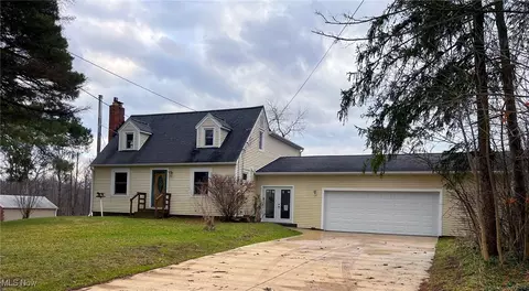 16301 Gar Hwy, Montville, OH 44064