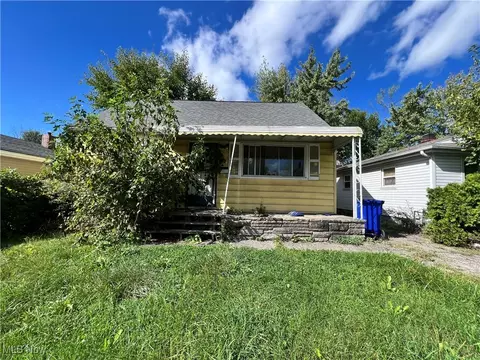 4448 E 156th St, Cleveland, OH 44128