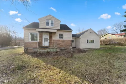 458 Edith Ave, Akron, OH 44312