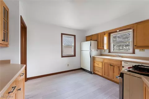 Kitchen - 458 Edith Ave, Akron, OH 44312 photo 1 of 4
