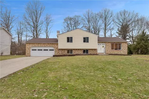 4762 Michigan Blvd, Youngstown, OH 44505