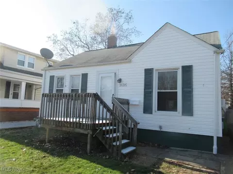 1616 Douglas Rd, Wickliffe, OH 44092