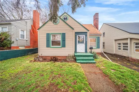 313 13th St NE, Canton, OH 44714
