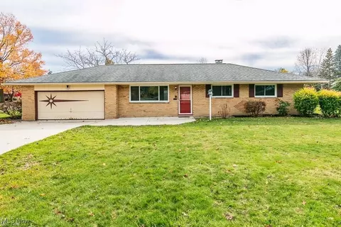 7996 Munson Rd, Mentor, OH 44060