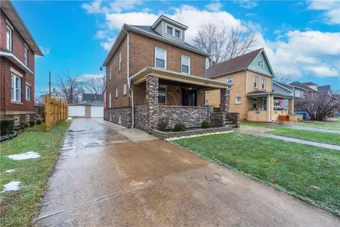 1870 E 33rd St, Lorain, OH 44055 photo 3