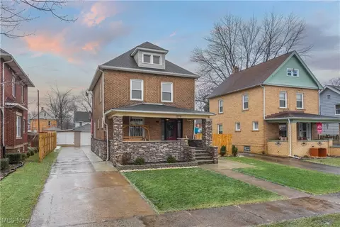 1870 E 33rd St, Lorain, OH 44055 photo 2