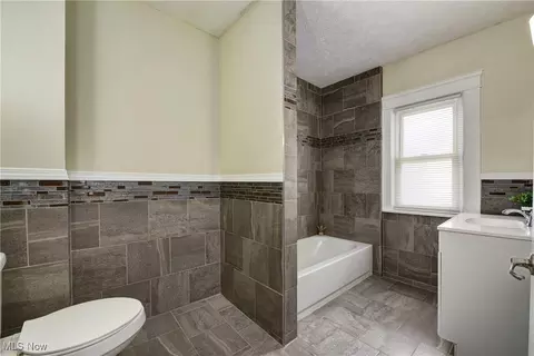 1870 E 33rd St, Lorain, OH 44055 photo 19
