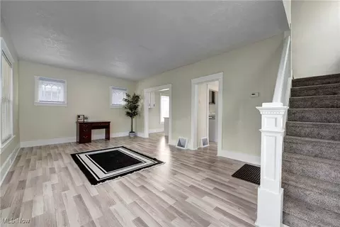1870 E 33rd St, Lorain, OH 44055 photo 9
