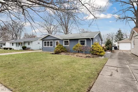 710 Concord Ave, Elyria, OH 44035 photo 3