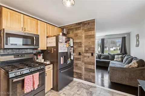 710 Concord Ave, Elyria, OH 44035 photo 12