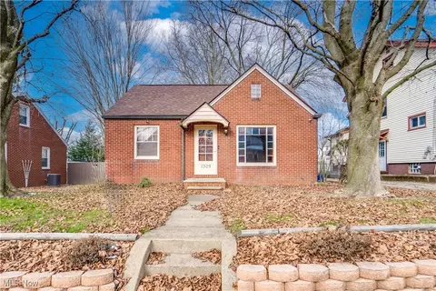 1309 Cottage Pl NW, Canton, OH 44703