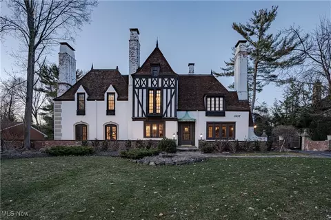 3107 N Park Blvd, Cleveland Heights, OH 44118