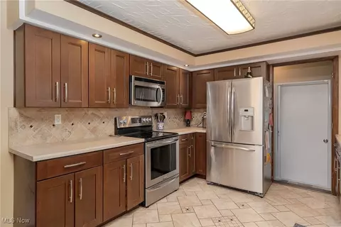 1205 Van Winkle Dr, Plymouth, OH 44004 photo 11