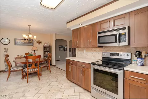 1205 Van Winkle Dr, Plymouth, OH 44004 photo 12